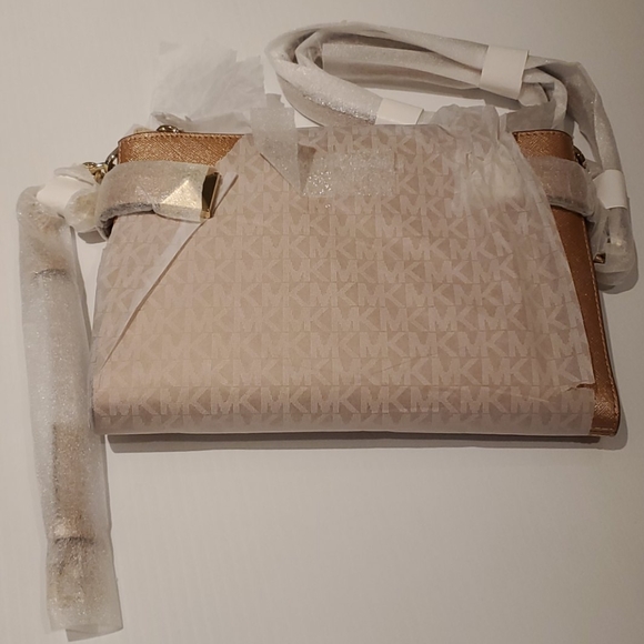 MICHAEL Michael Kors Bags Michael Kors Nwt Karla Crossbody Bag
